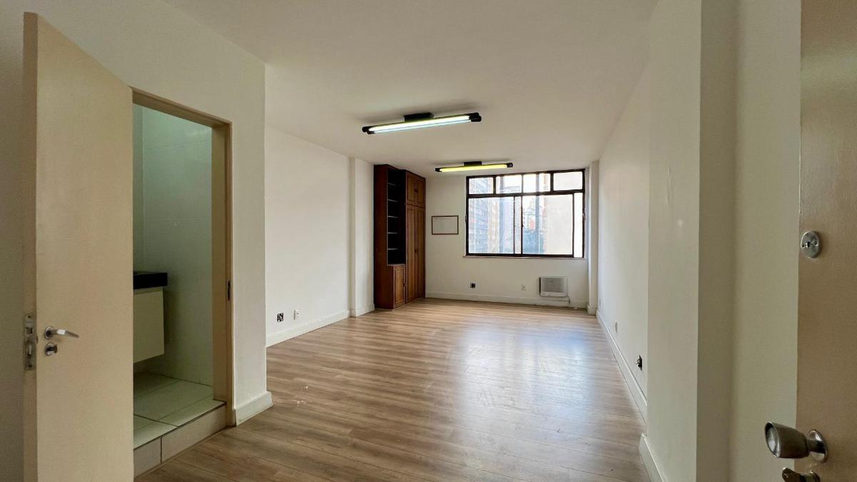 Sala, Centro, 0 Quarto, 0 Vaga