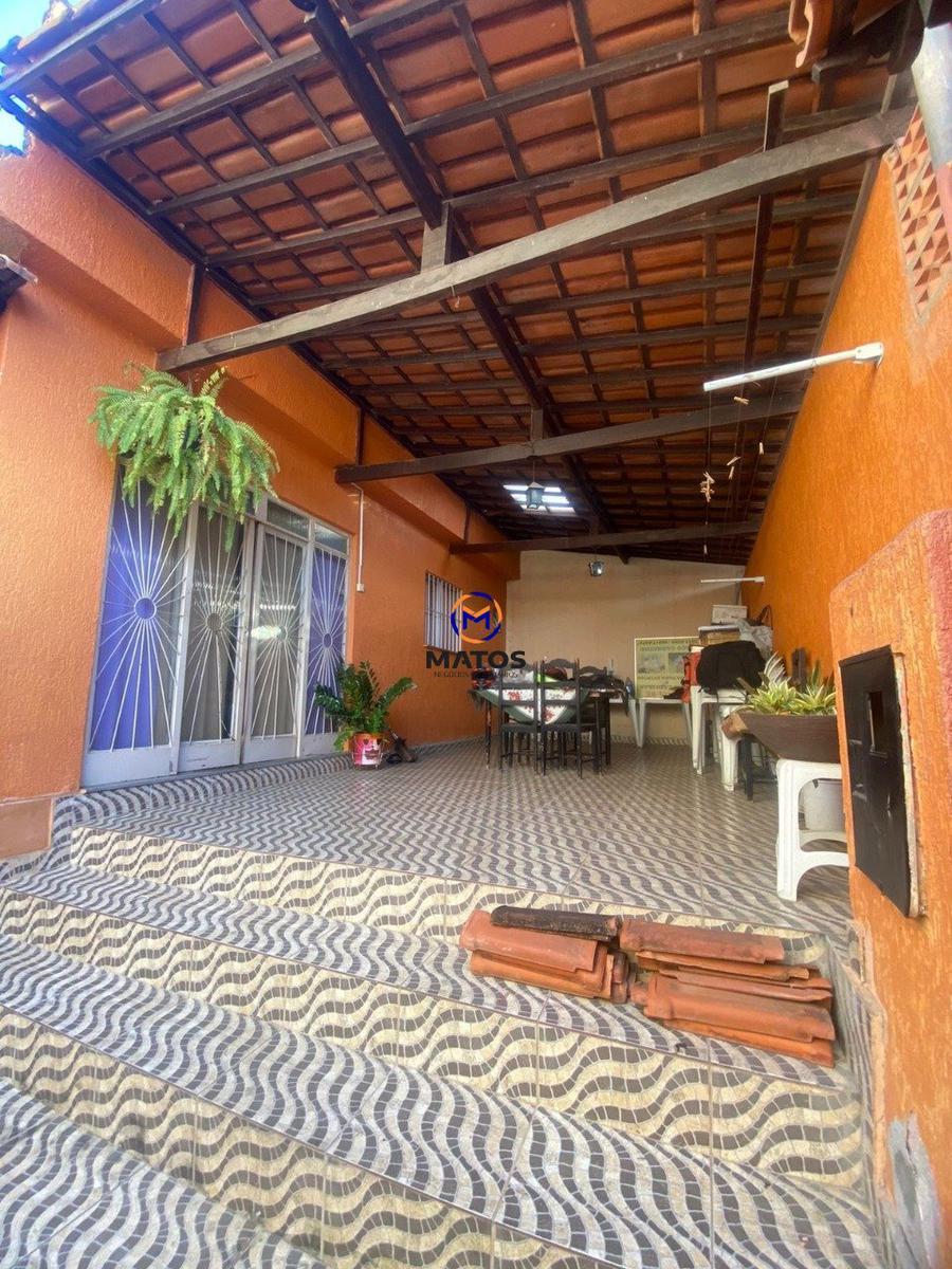 Casa, Baronesa (são Benedito), 6 Quartos, 0 Vaga, 1 Suíte