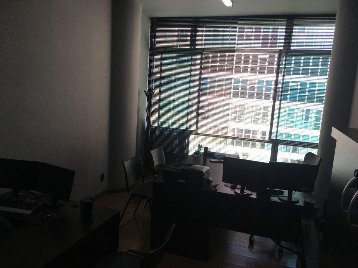 Sala, Centro, 0 Quarto, 0 Vaga