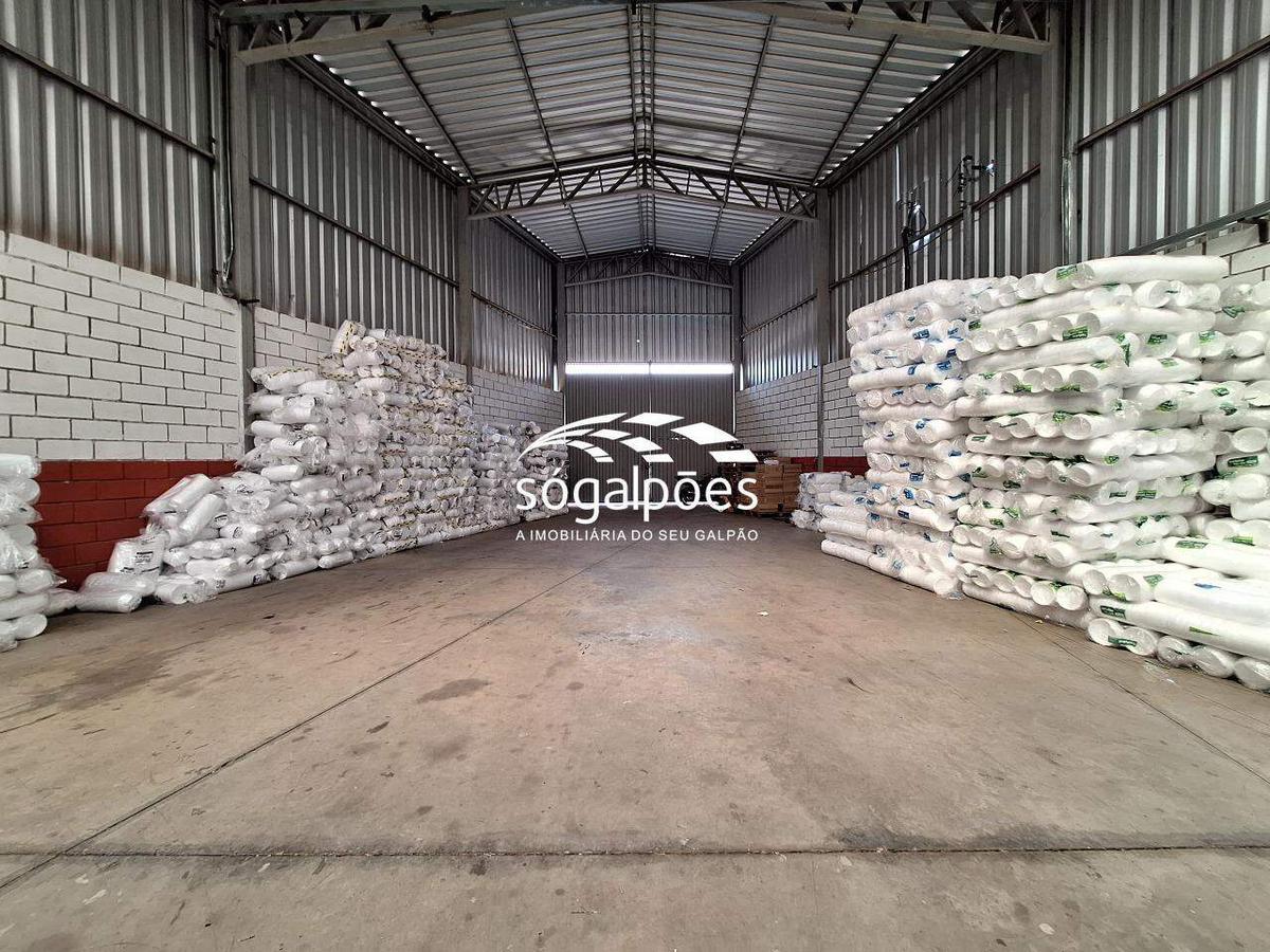 Galpão, Ressaca, 3 Vagas