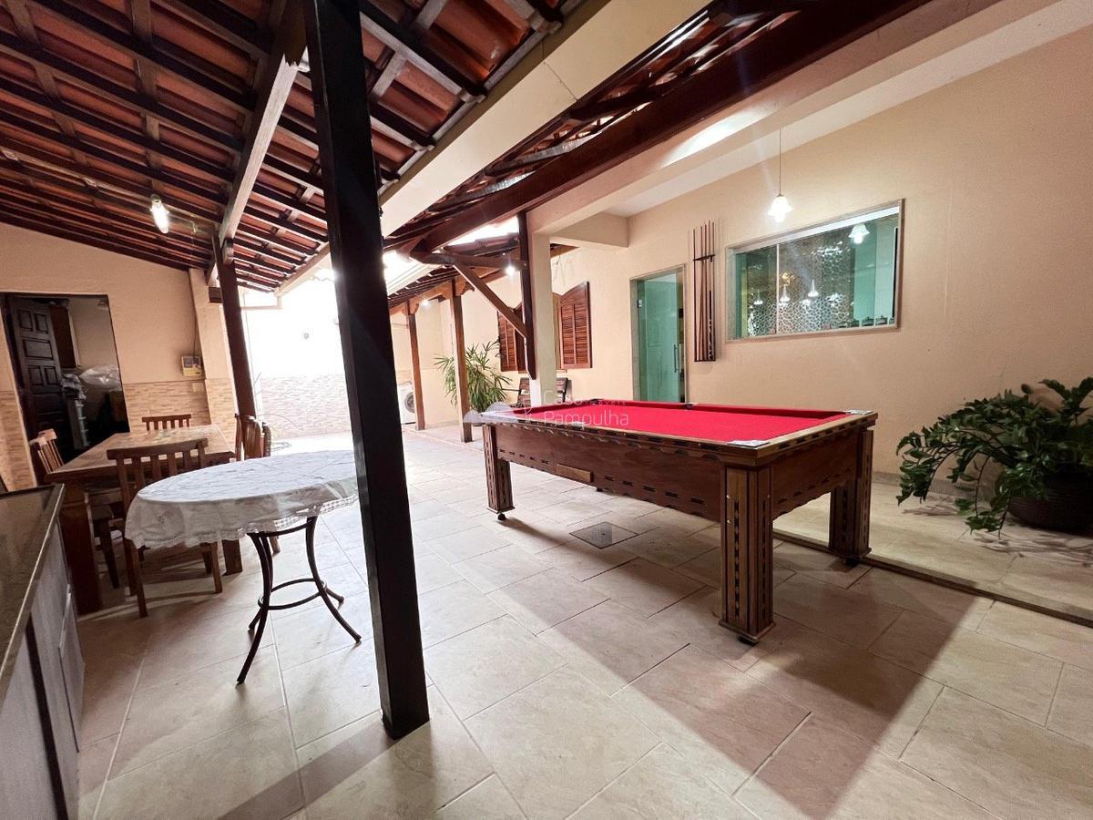 Casa, Planalto, 4 Quartos, 4 Vagas, 1 Suíte
