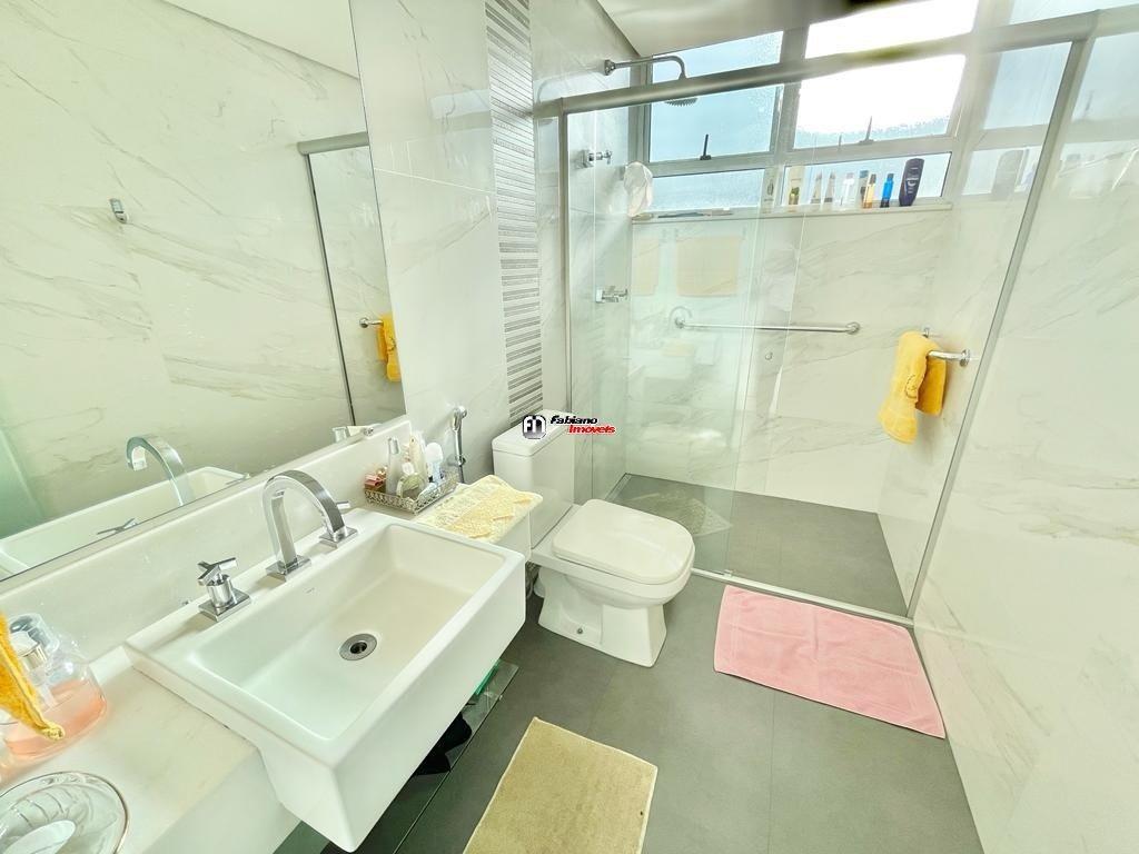 Casa, Itapoã, 4 Quartos, 6 Vagas, 1 Suíte