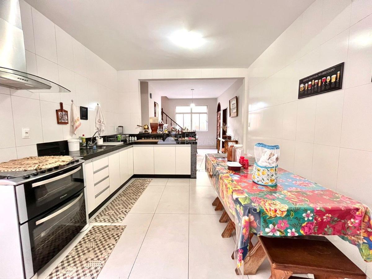 Casa, Liberdade, 5 Quartos, 4 Vagas, 2 Suítes