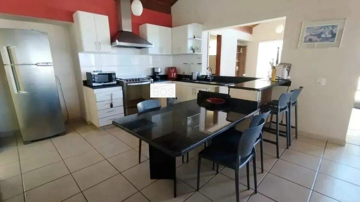 Casa, Belvedere, 7 Quartos, 0 Vaga, 3 Suítes