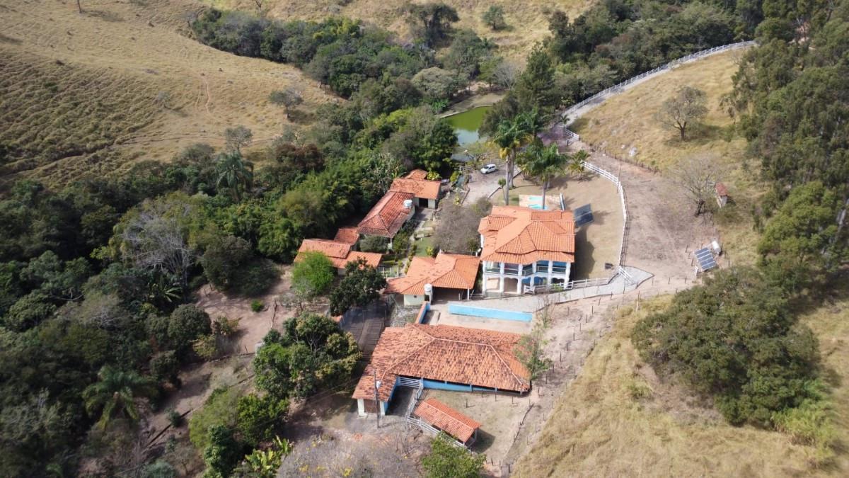 Fazenda, Centro, 7 Quartos, 0 Vaga, 2 Suítes