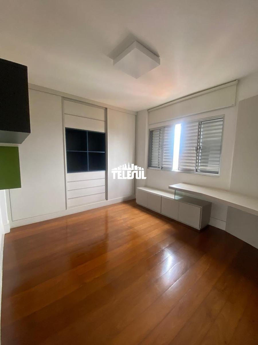 Apartamento, Centro, 4 Quartos, 2 Vagas, 2 Suítes