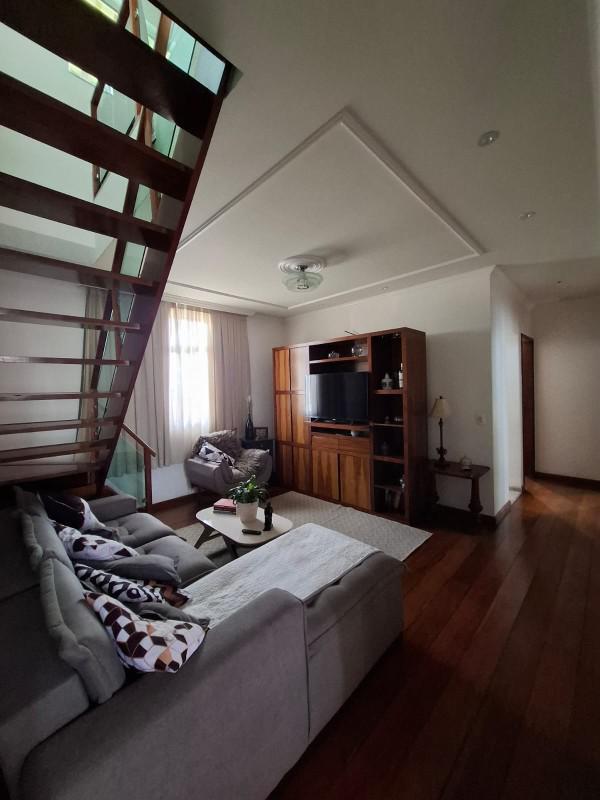 Cobertura, Santa Cruz Industrial, 3 Quartos, 2 Vagas, 1 Suíte