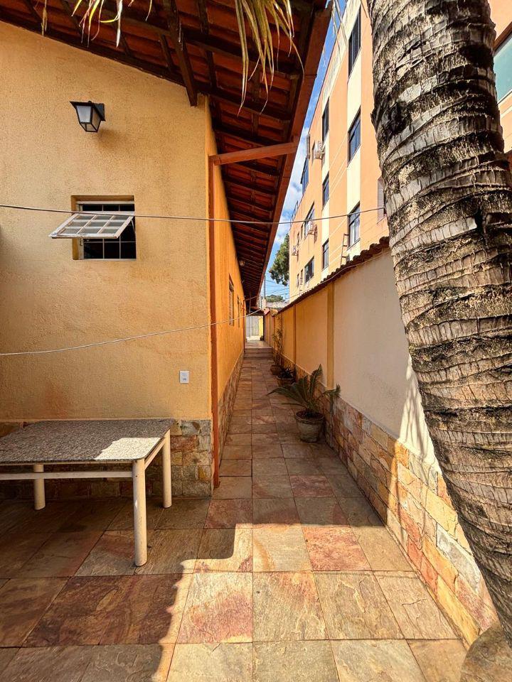 Casa, Liberdade, 5 Quartos, 3 Vagas, 3 Suítes