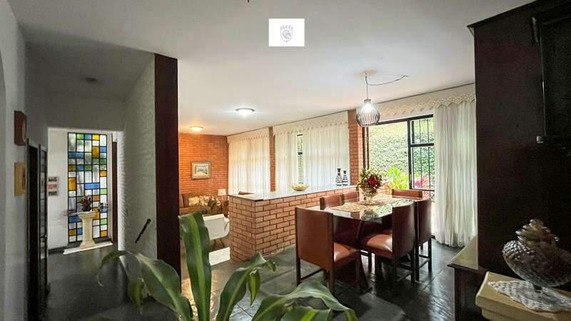 Casa, Comiteco, 4 Quartos, 3 Vagas, 2 Suítes