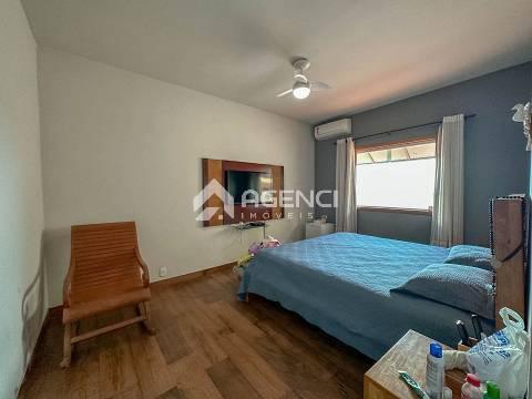 Casa, Camargos, 3 Quartos, 0 Vaga, 2 Suítes