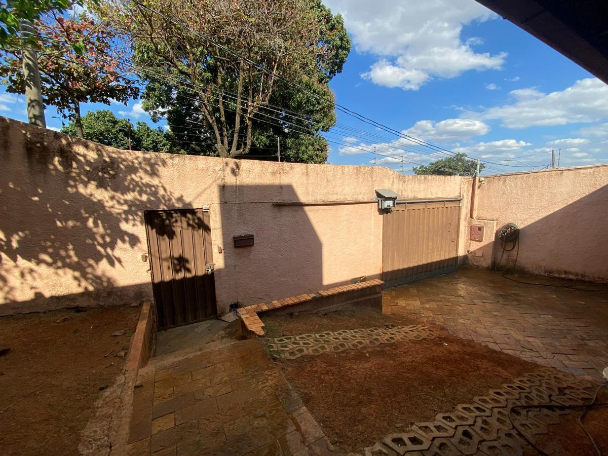 Casa, Braúnas, 3 Quartos, 7 Vagas, 3 Suítes