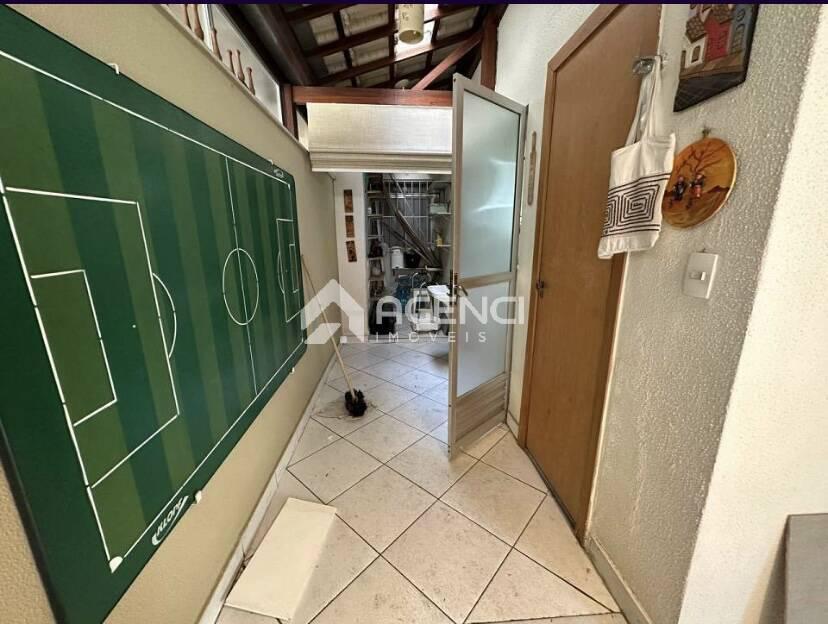 Apartamento, Sagrada Família, 3 Quartos, 0 Vaga, 1 Suíte