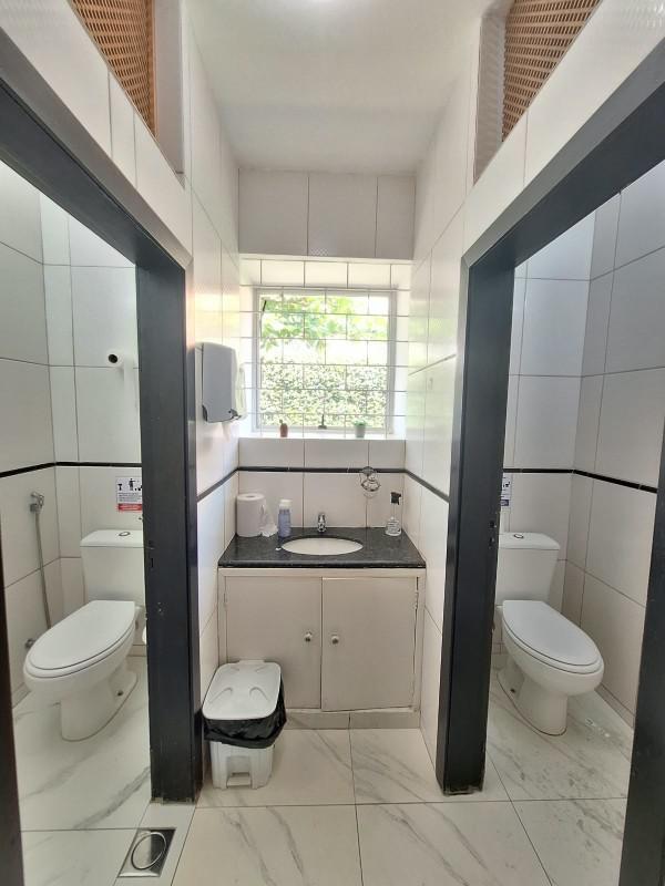 Casa Comercial, Floresta, 5 Quartos, 4 Vagas, 1 Suíte