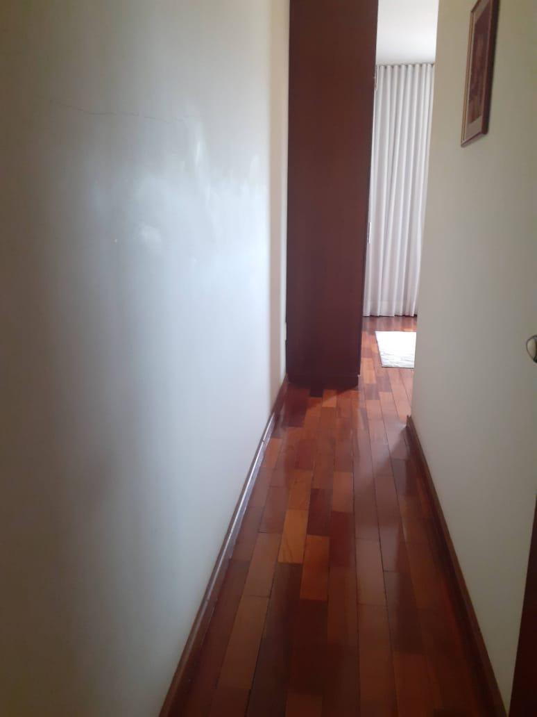 Casa, Casa Branca, 4 Quartos, 9 Vagas, 1 Suíte