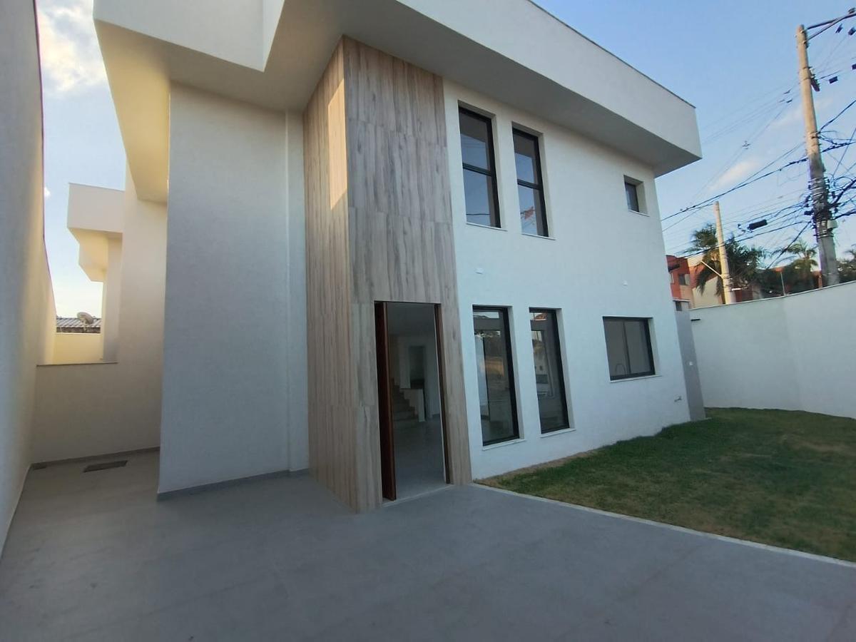 Casa, Planalto, 3 Quartos, 3 Vagas, 1 Suíte