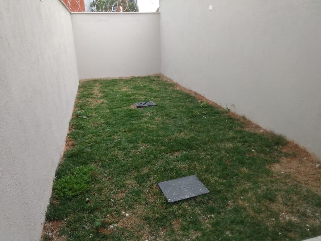 Casa, Santa Mônica, 2 Quartos, 1 Vaga, 2 Suítes