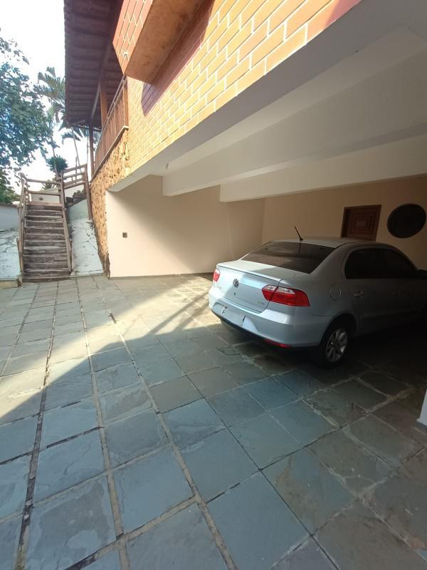 Casa, Luxemburgo, 4 Quartos, 4 Vagas, 1 Suíte