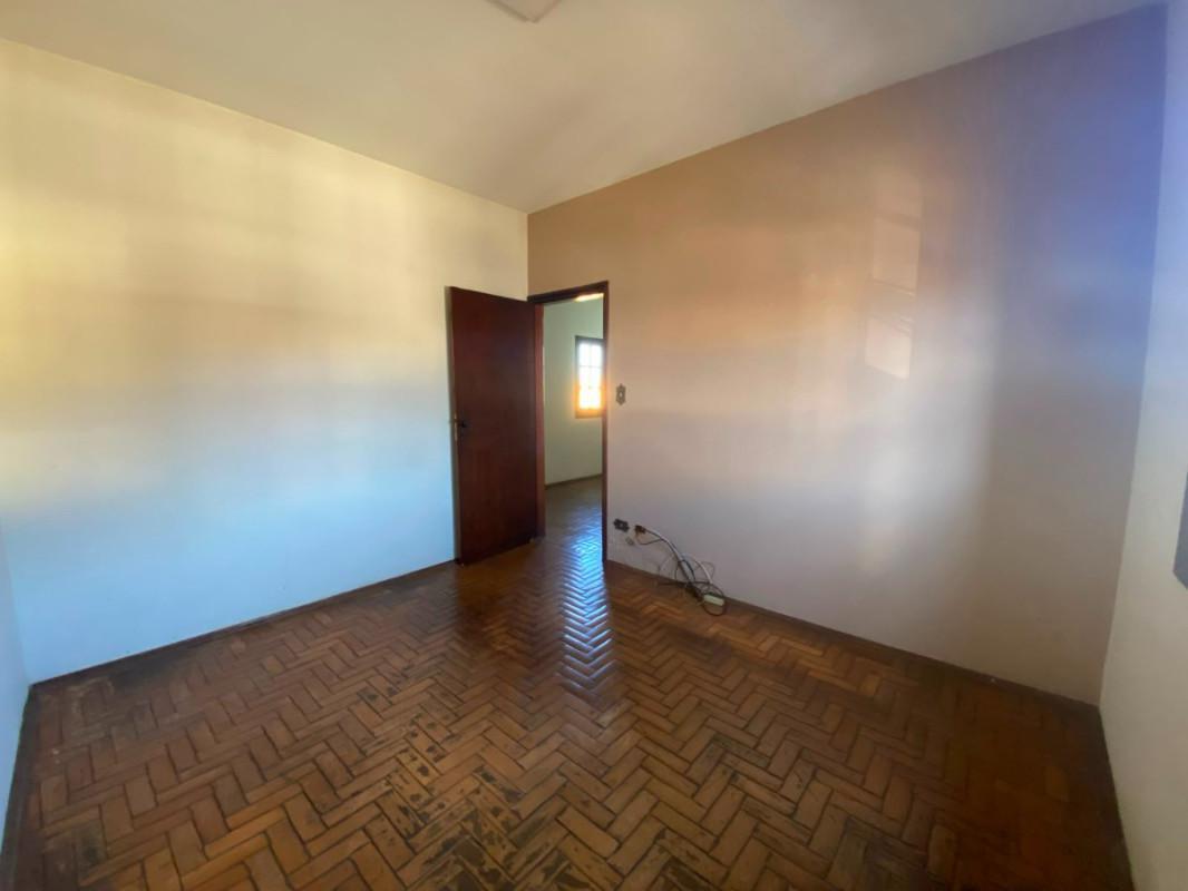 Casa, Centro, 5 Quartos, 1 Vaga, 2 Suítes
