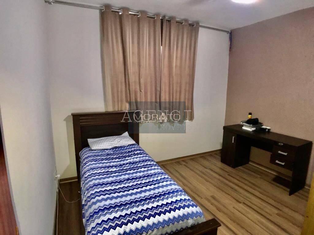 Casa, Cabral, 5 Quartos, 0 Vaga, 1 Suíte