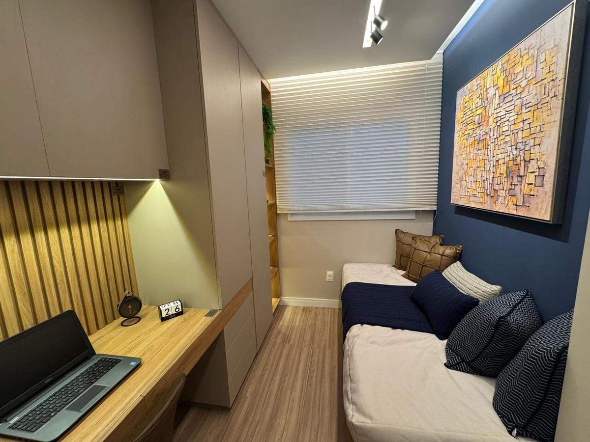 Apartamento, Estoril, 3 Quartos, 2 Vagas, 1 Suíte