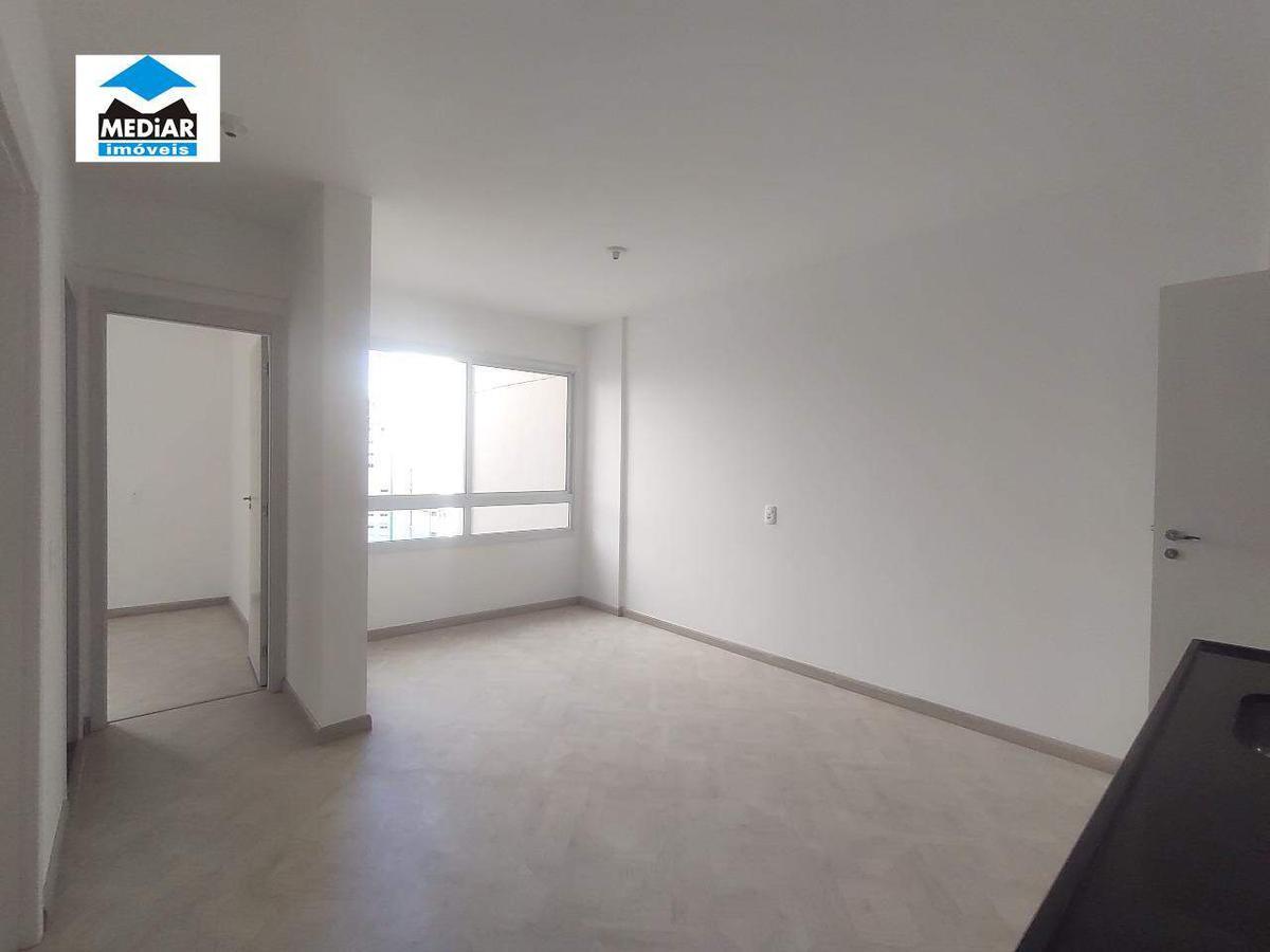 Apartamento, Centro, 2 Quartos, 1 Vaga