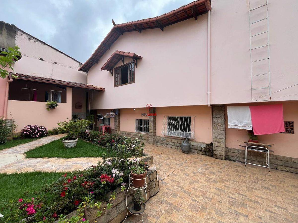 Casa, Diamante, 4 Quartos, 2 Vagas, 1 Suíte
