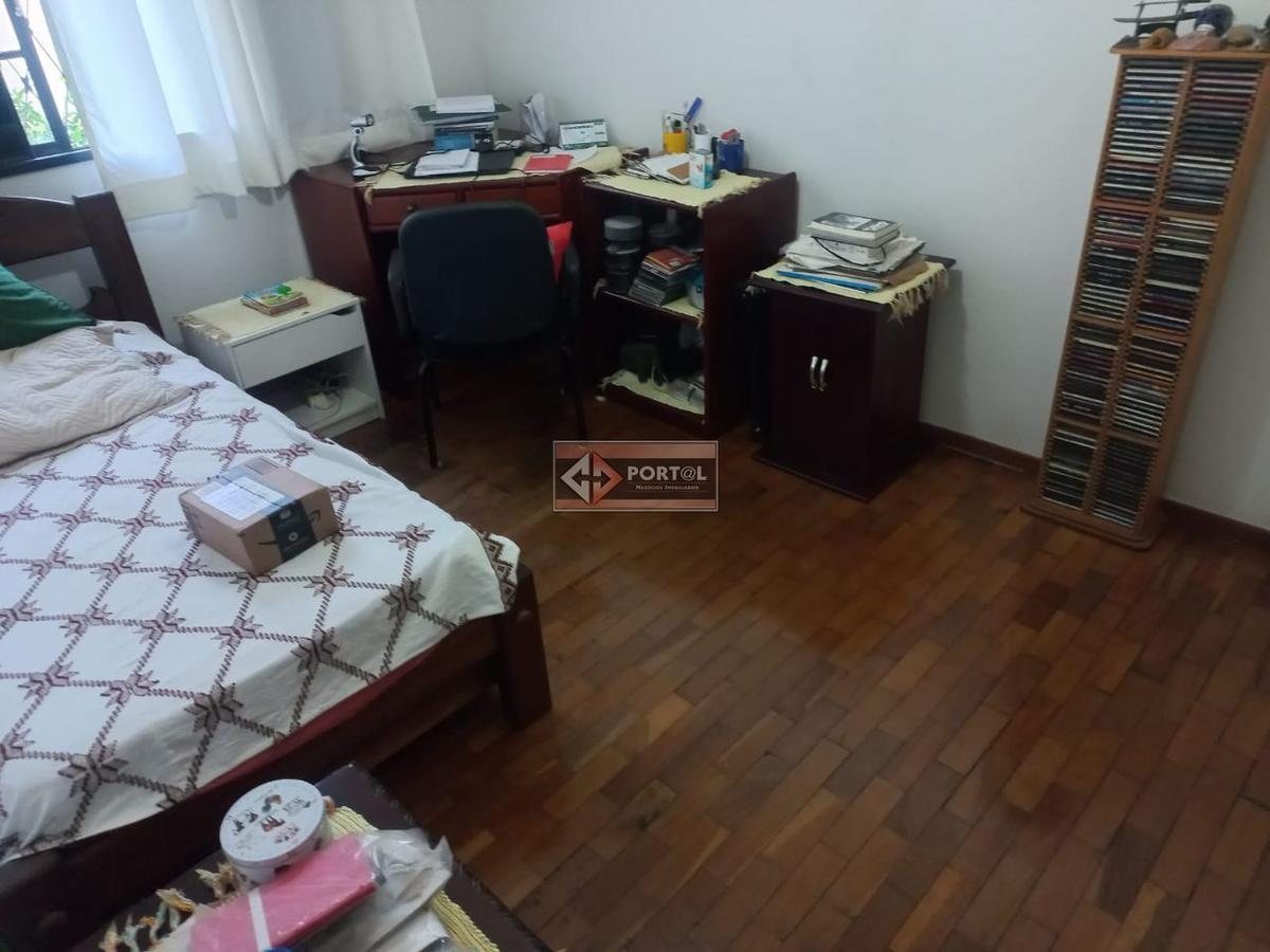 Casa, Itapoã, 4 Quartos, 2 Vagas, 1 Suíte