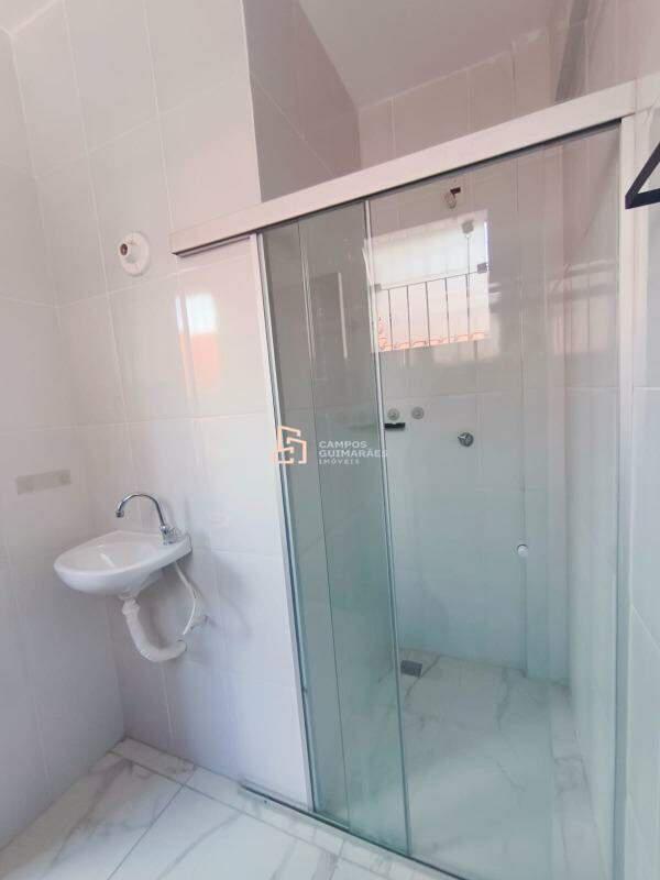 Casa, Barreiro, 2 Quartos, 1 Vaga, 2 Suítes