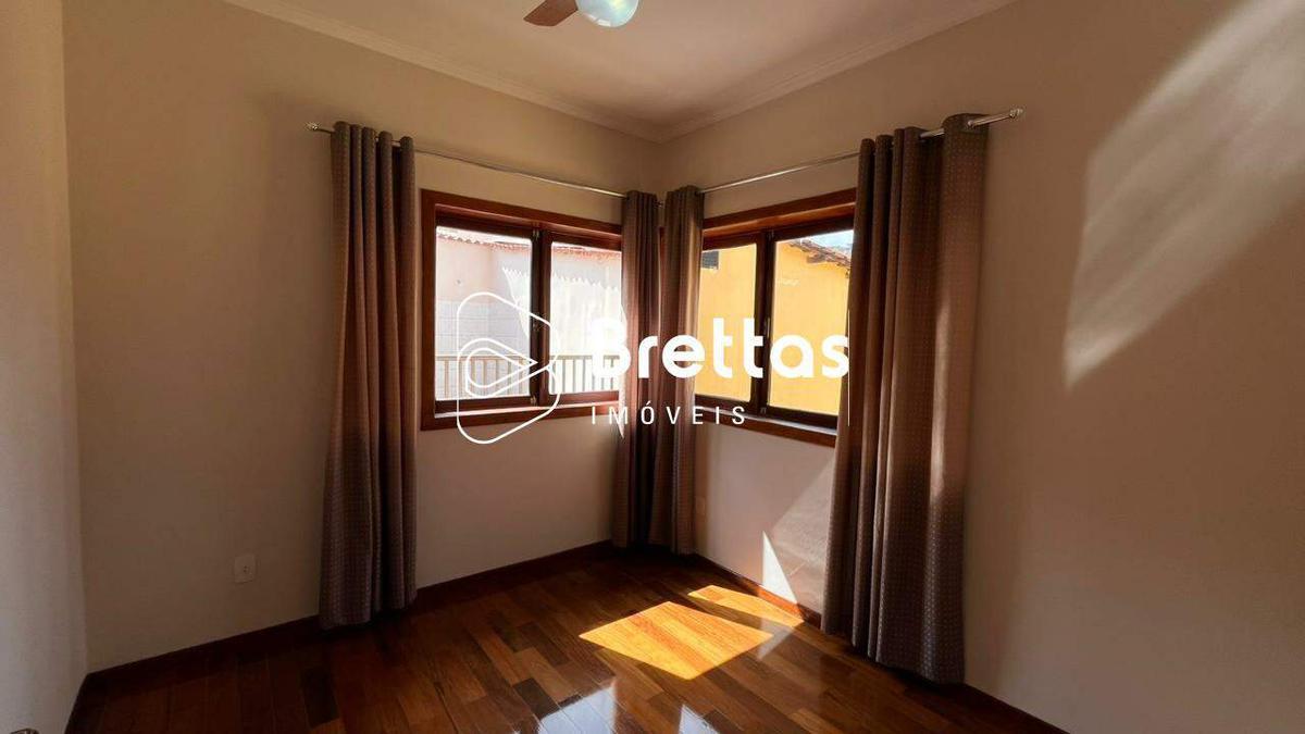 Casa, Centro, 5 Quartos, 2 Vagas, 2 Suítes