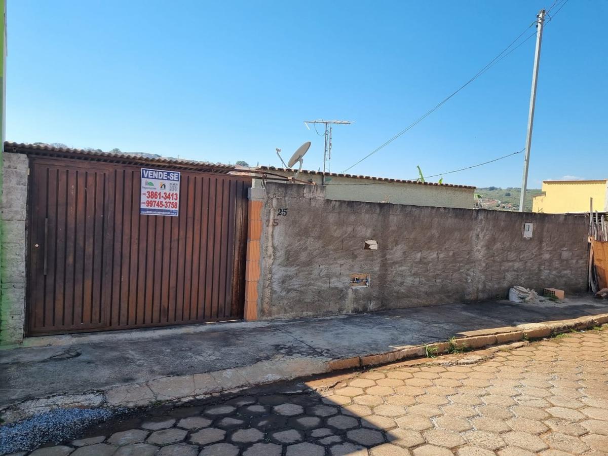 Casa, Centro, 3 Quartos, 0 Vaga
