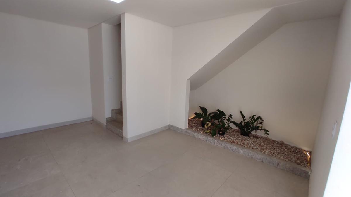 Casa, Santa Rosa, 3 Quartos, 4 Vagas, 1 Suíte