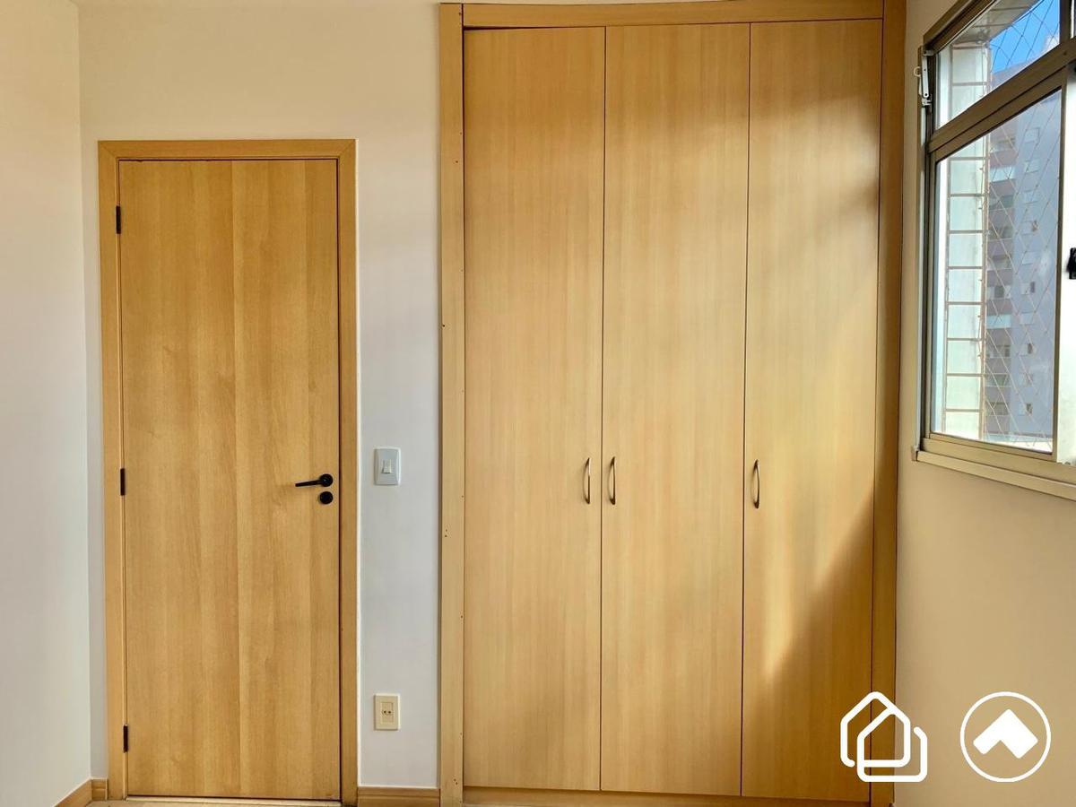 Apartamento, Estoril, 3 Quartos, 2 Vagas, 1 Suíte