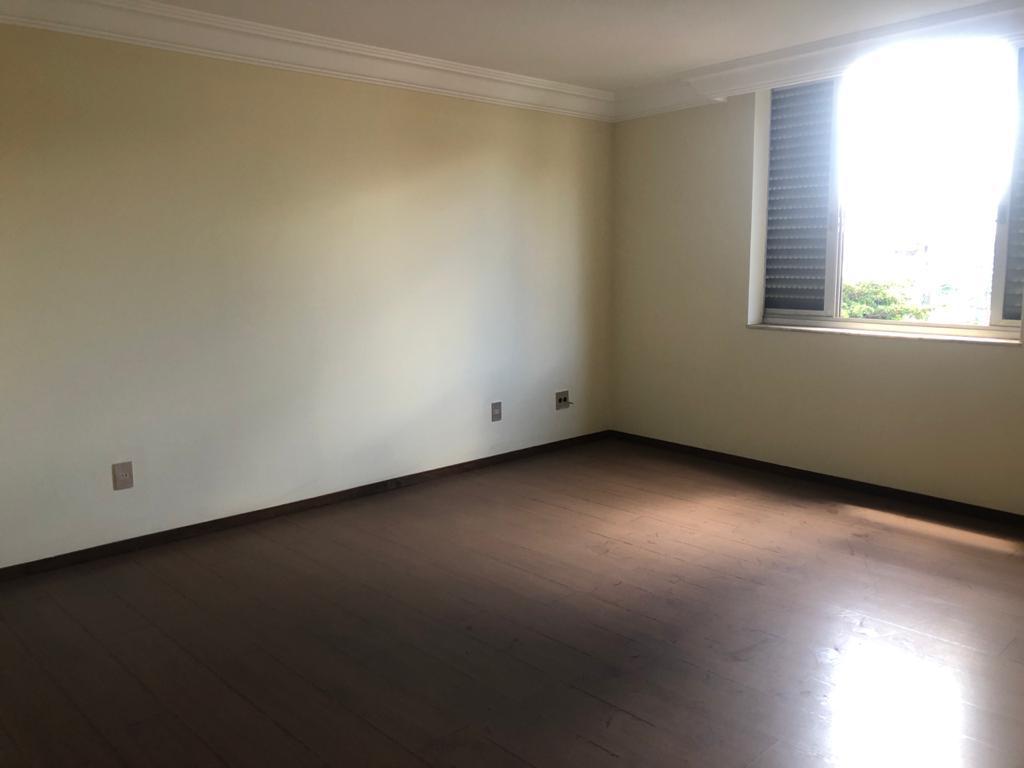 Cobertura, Serra, 5 Quartos, 3 Vagas, 2 Suítes