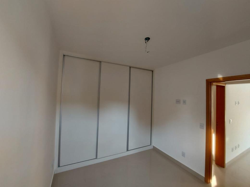 Apartamento, Vila Paris, 2 Quartos, 2 Vagas, 2 Suítes
