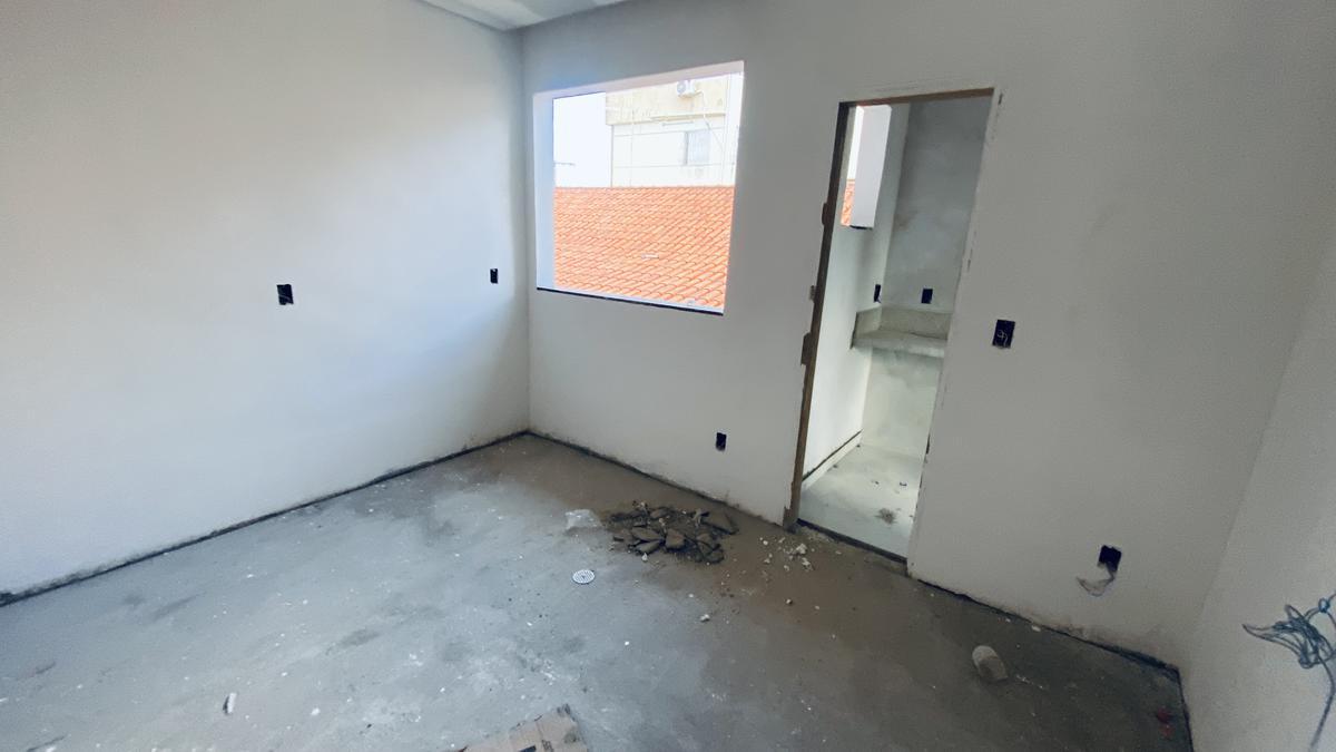 Casa, Paquetá, 3 Quartos, 2 Vagas, 2 Suítes