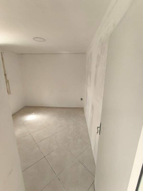 Casa Comercial, Prado, 2 Quartos, 0 Vaga