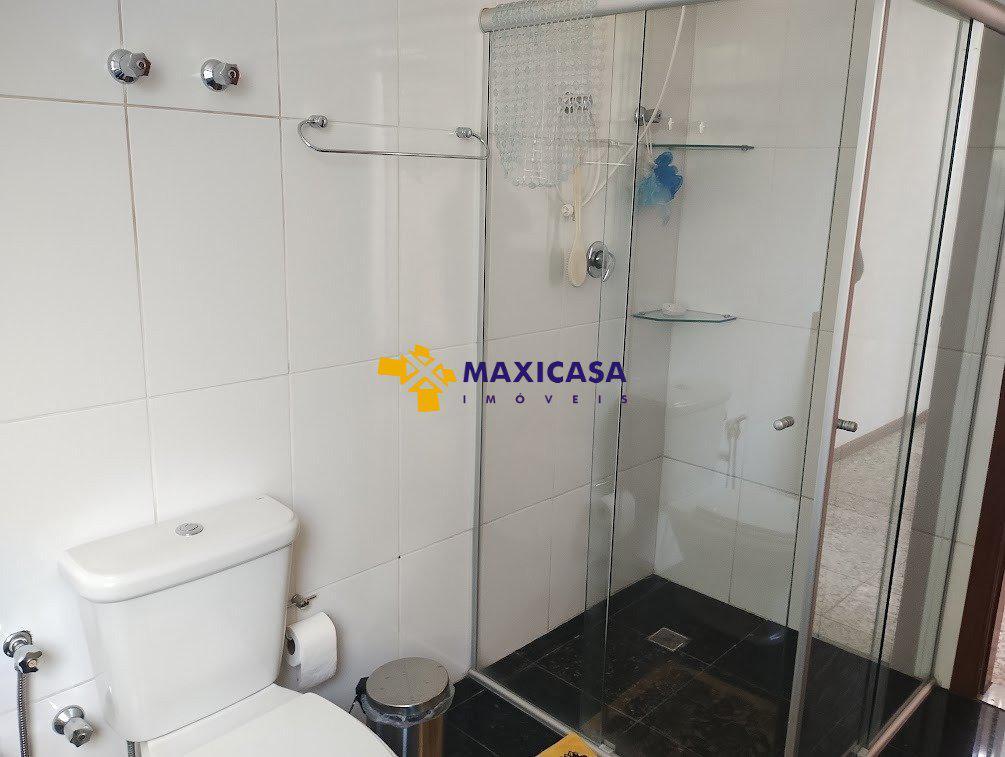 Casa, Nacional, 4 Quartos, 6 Vagas, 1 Suíte