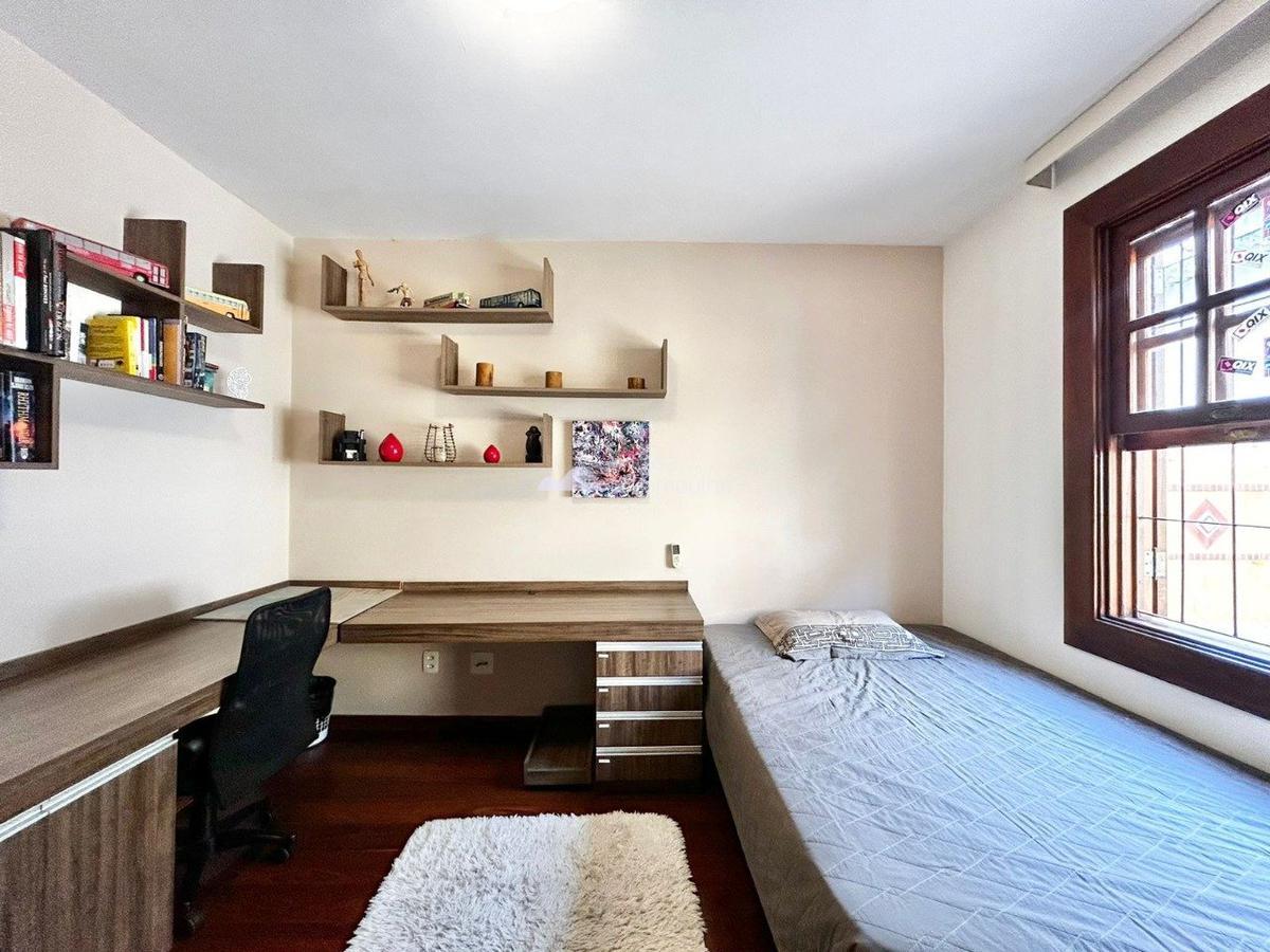 Casa, Paquetá, 4 Quartos, 2 Vagas, 1 Suíte