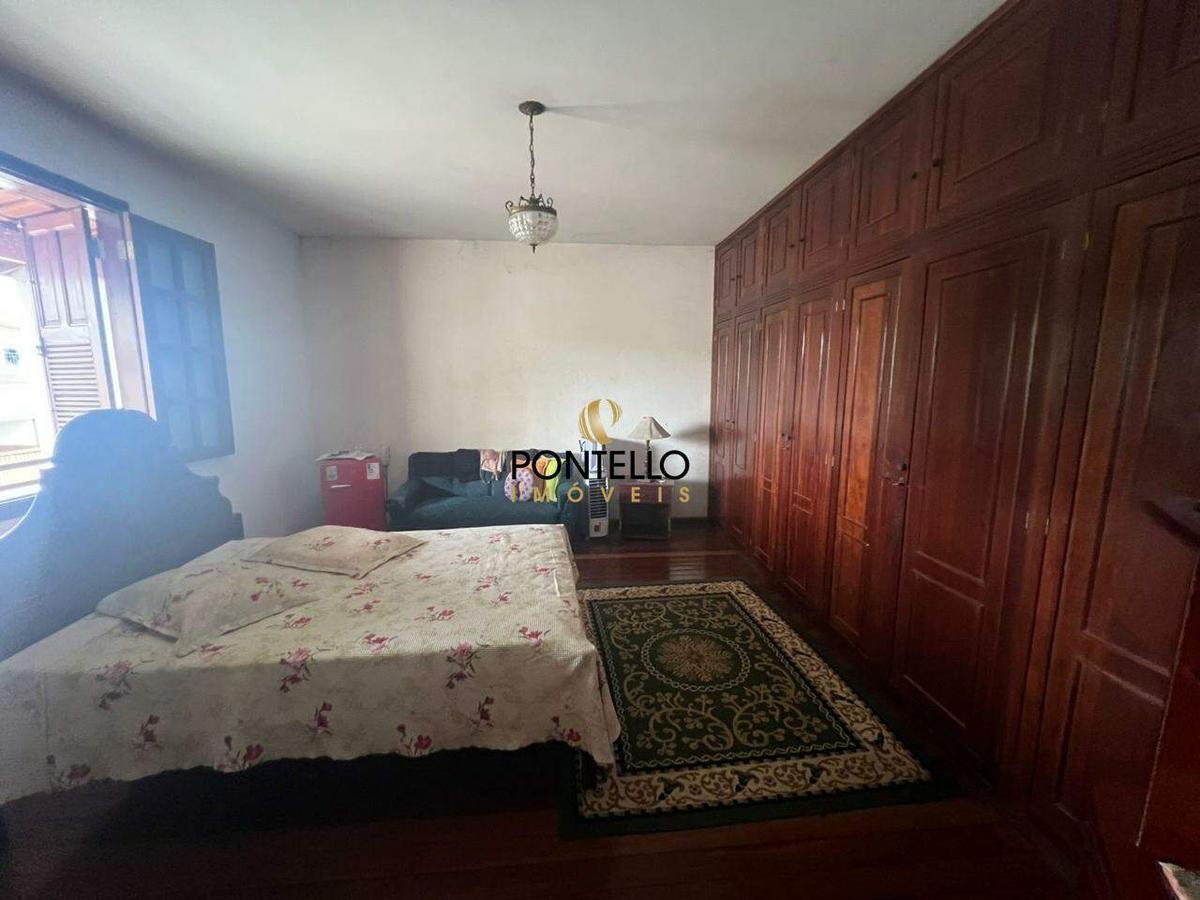 Casa, Jardim Arizona, 6 Quartos, 4 Vagas, 1 Suíte