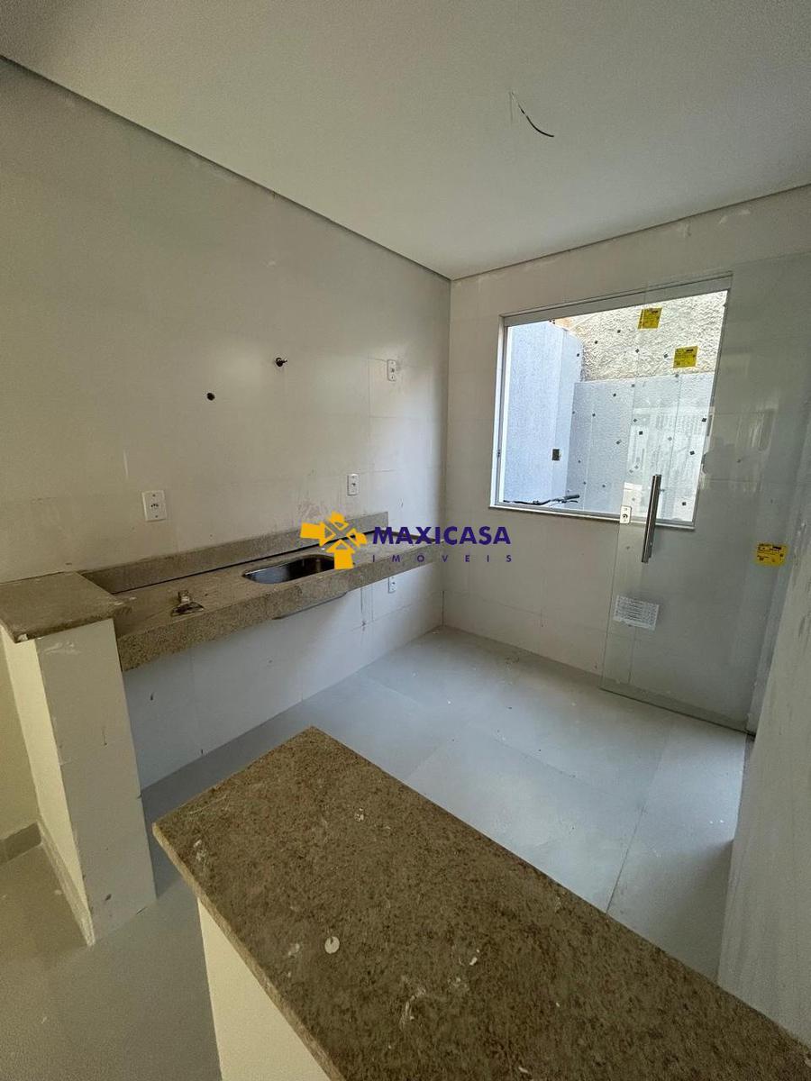 Casa, Planalto, 2 Quartos, 1 Vaga, 1 Suíte