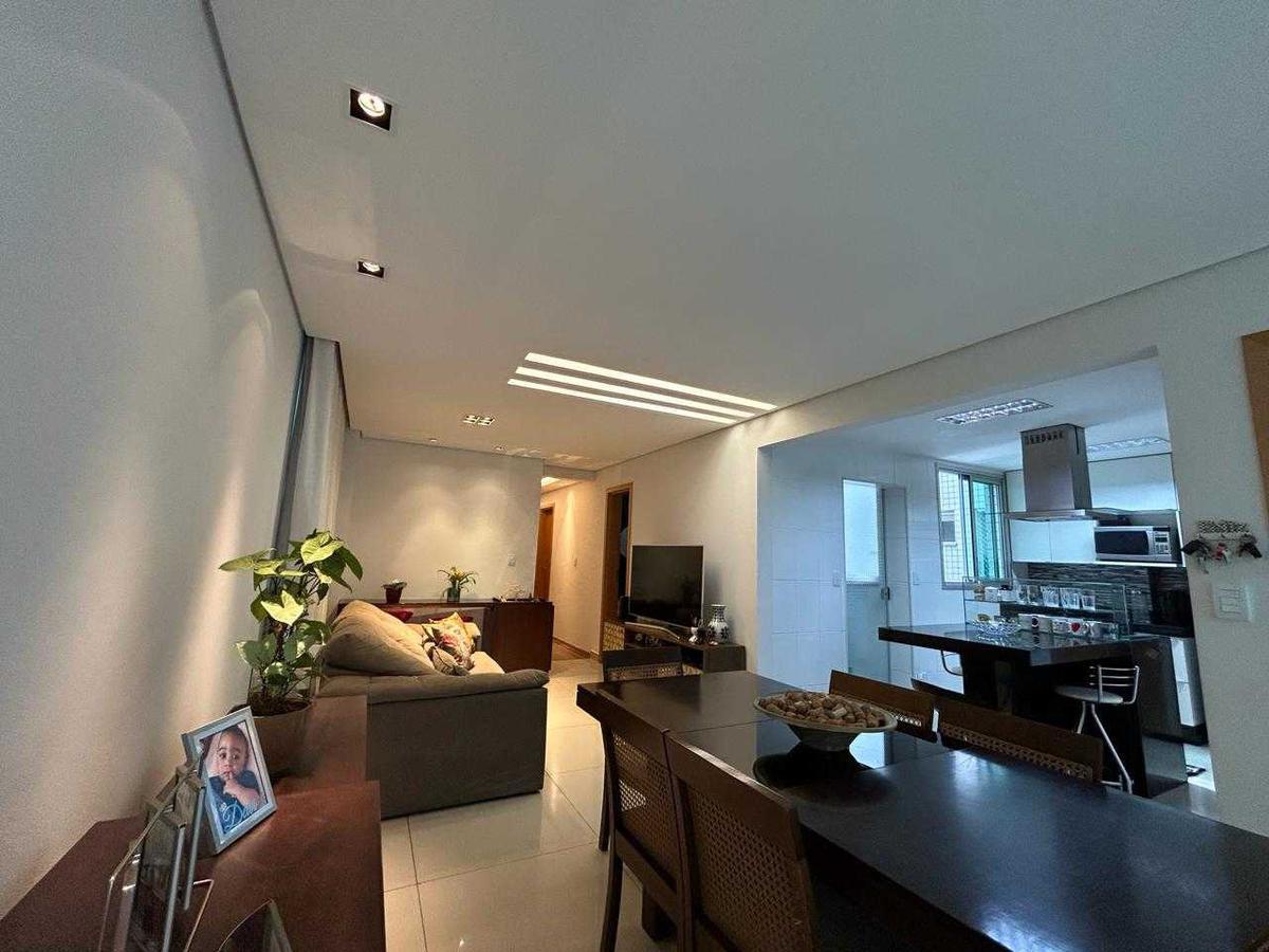 Apartamento, Castelo, 4 Quartos, 4 Vagas, 3 Suítes