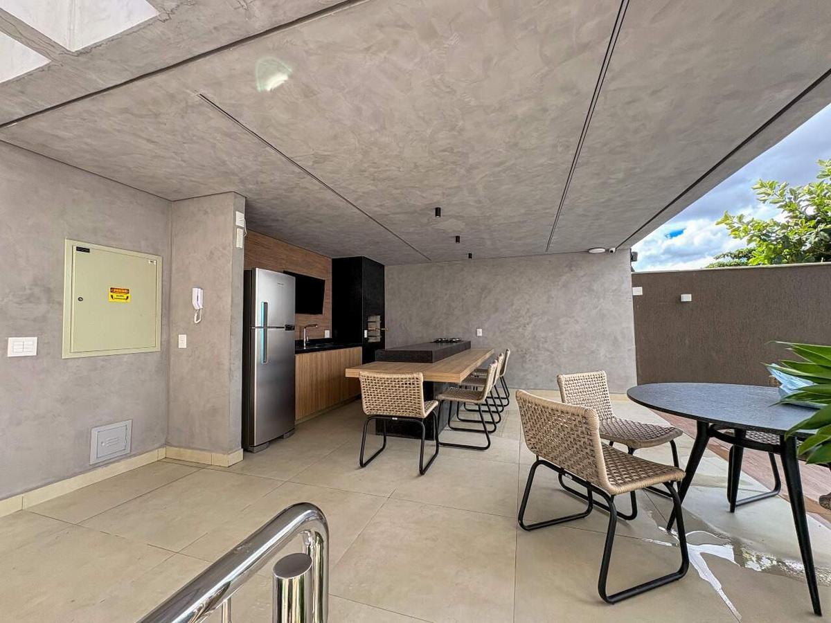 Apartamento, Barreiro, 3 Quartos, 2 Vagas, 1 Suíte