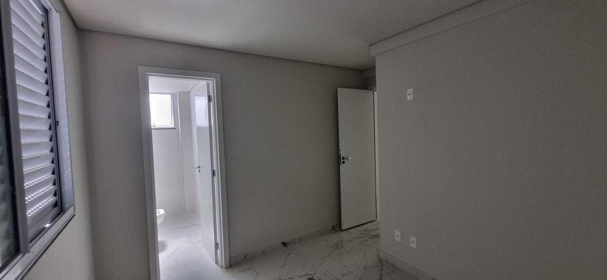 Cobertura, Ana Lúcia, 3 Quartos, 2 Vagas, 1 Suíte