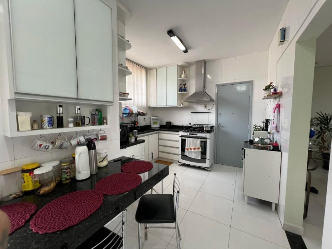 Cobertura, Nova Floresta, 5 Quartos, 2 Vagas, 2 Suítes