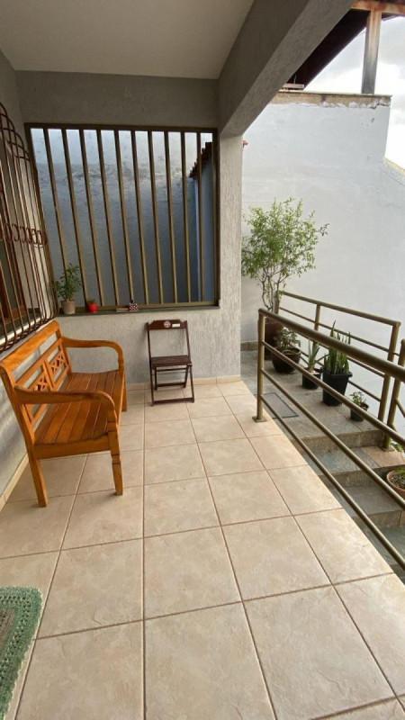 Casa, Nova Granada, 4 Quartos, 6 Vagas, 1 Suíte