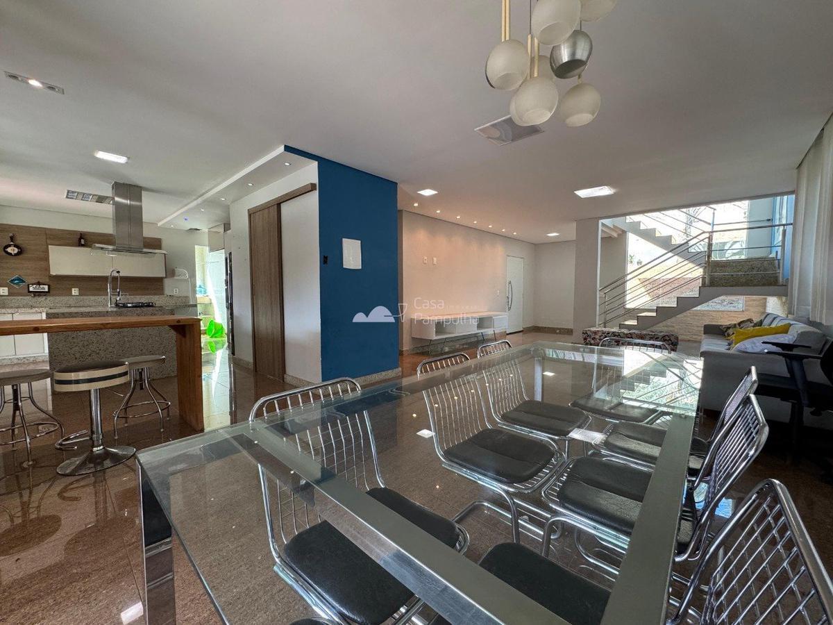 Casa, Condomínio Champagne, 4 Quartos, 0 Vaga, 1 Suíte