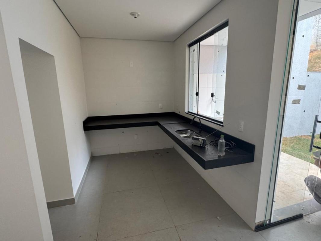 Casa, Manacás, 3 Quartos, 2 Vagas, 1 Suíte