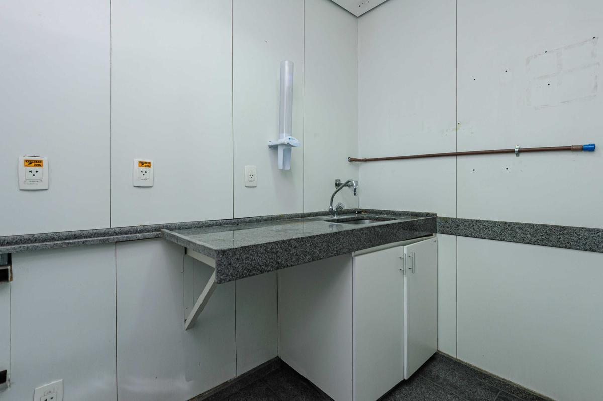 Sala, Funcionários, 0 Quarto, 5 Vagas