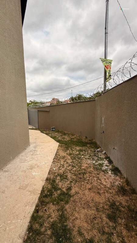 Casa, Petrópolis, 2 Quartos, 0 Vaga, 2 Suítes