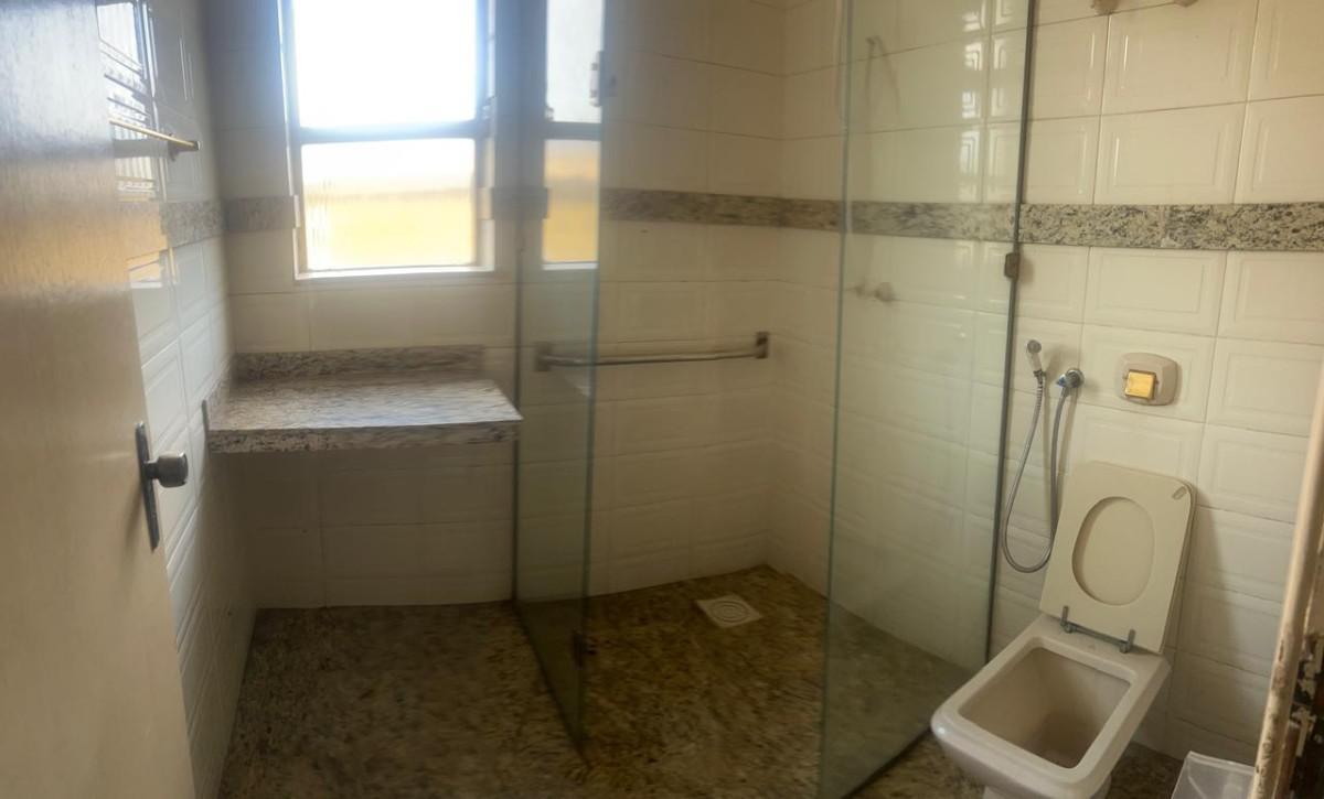 Casa, Centro, 3 Quartos, 0 Vaga, 3 Suítes